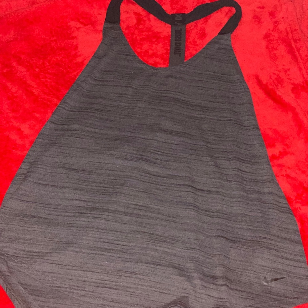 Nike TOP